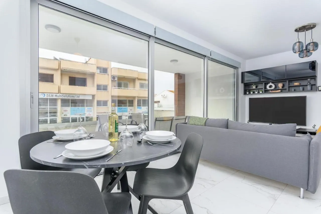 Mirage 2-Br Apartment In 拉纳卡 0*,  塞浦路斯